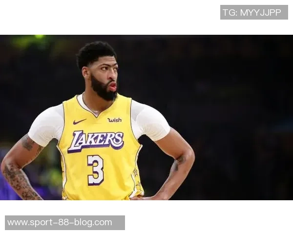 阿汤哥再度失利克莱状态低迷仅得5分2板出战时间短暂